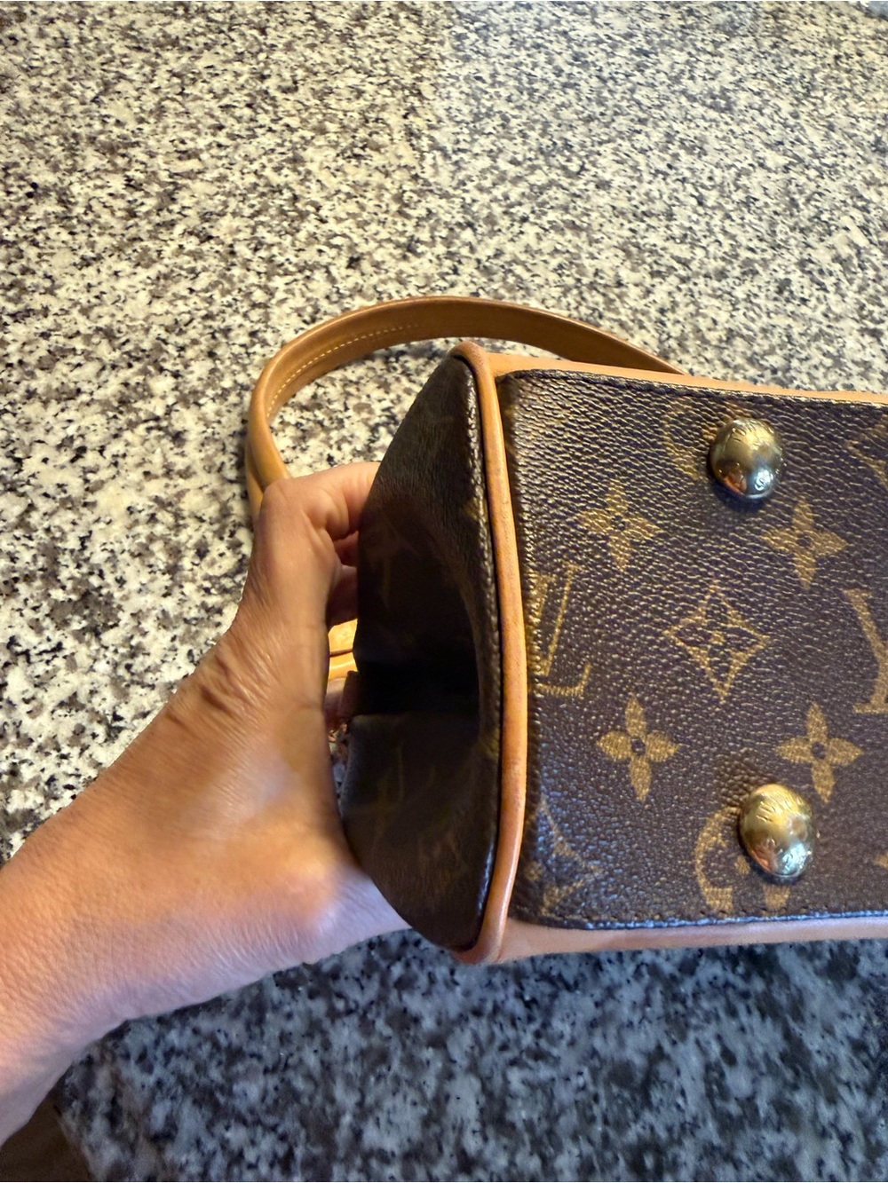 Handbag - Picture 10 of 11